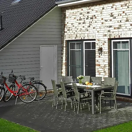 Semi Detached North Wind, Burhave *